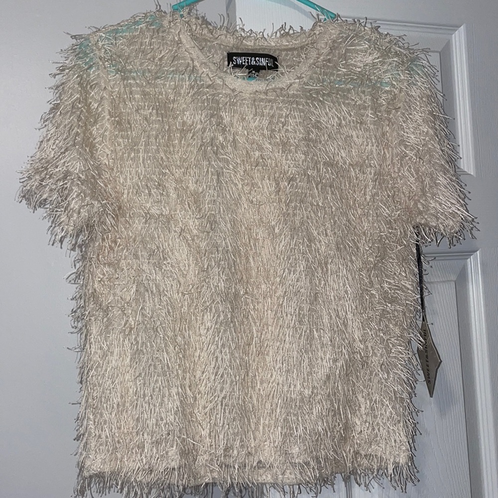Fringe top